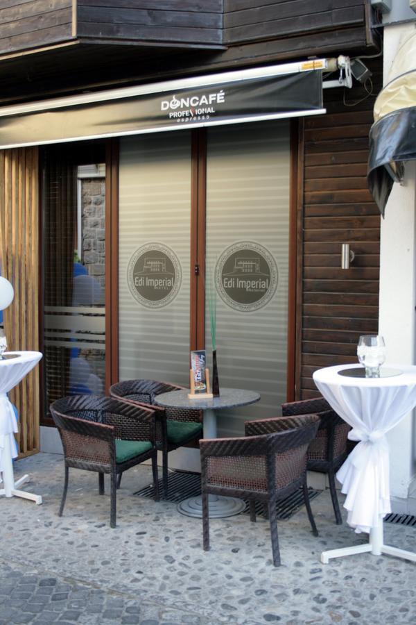 Saray Hotel Призрен Екстериор снимка